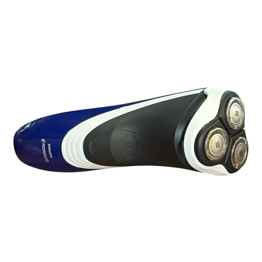 Philips Norelco PowerTouch PT720Cordless Wet/ Dry Electric Razor Shaver